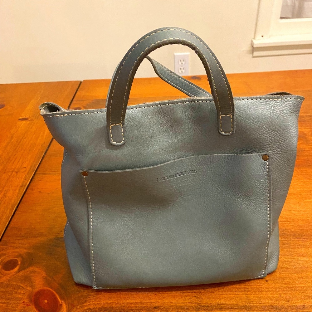 Portland Leather Medium Crossbody (unicorn color)